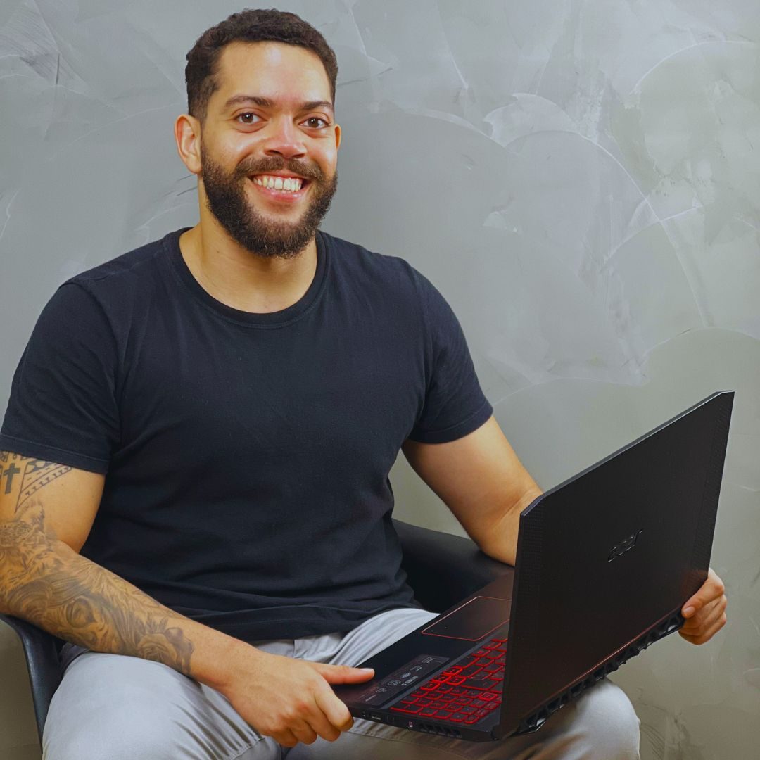 Yvio, criador do Template Revit Sem Sufoco
